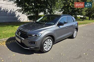 Внедорожник / Кроссовер Volkswagen T-Roc 2019 в Киеве