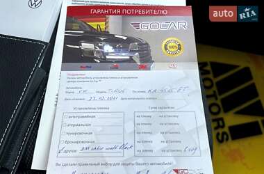 Внедорожник / Кроссовер Volkswagen T-Roc 2021 в 