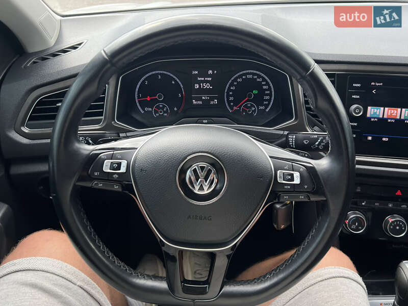 Внедорожник / Кроссовер Volkswagen T-Roc 2019 в Лопатине