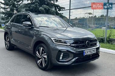 Внедорожник / Кроссовер Volkswagen T-Roc 2024 в 