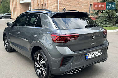 Внедорожник / Кроссовер Volkswagen T-Roc 2024 в 