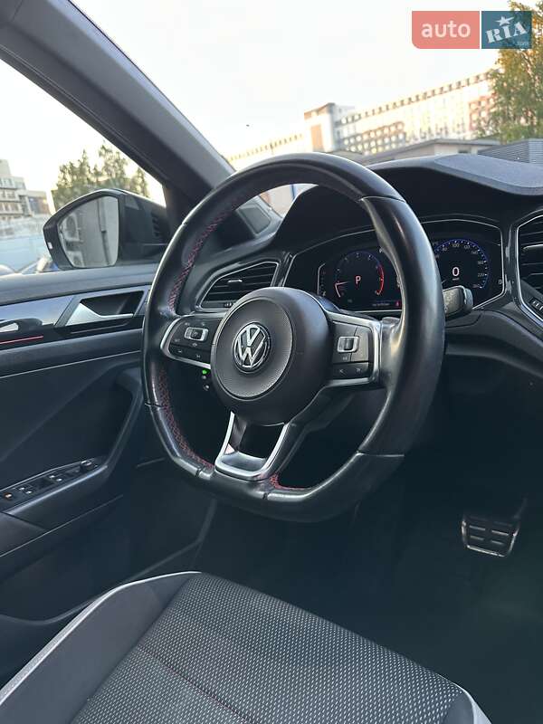Позашляховик / Кросовер Volkswagen T-Roc 2019 в Києві фото 33 Позашляховик / Кросовер Volkswagen T-Roc 2019 в Києві