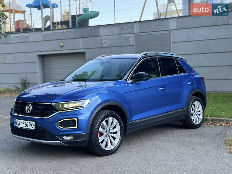 Внедорожник / Кроссовер Volkswagen T-Roc 2019 в Киеве