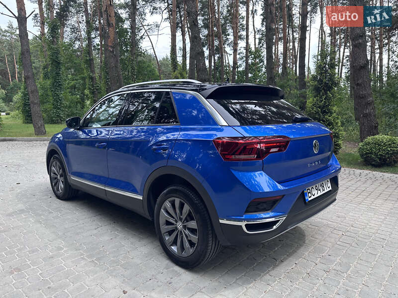 Внедорожник / Кроссовер Volkswagen T-Roc 2019 в Львове