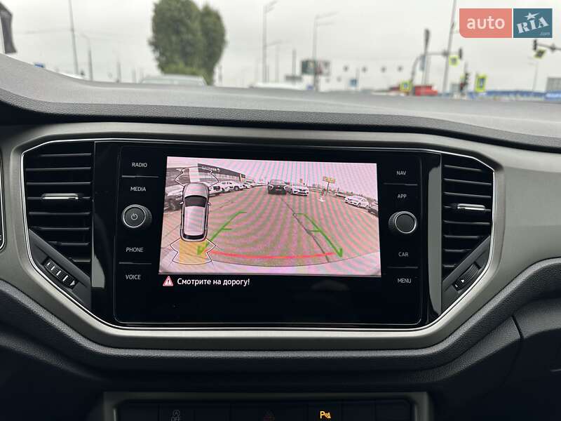Внедорожник / Кроссовер Volkswagen T-Roc 2021 в Киеве