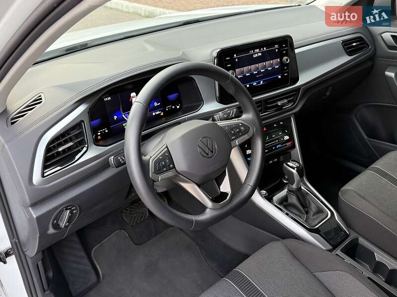 Внедорожник / Кроссовер Volkswagen T-Roc 2023 в Киеве фото 40 Внедорожник / Кроссовер Volkswagen T-Roc 2023 в Киеве
