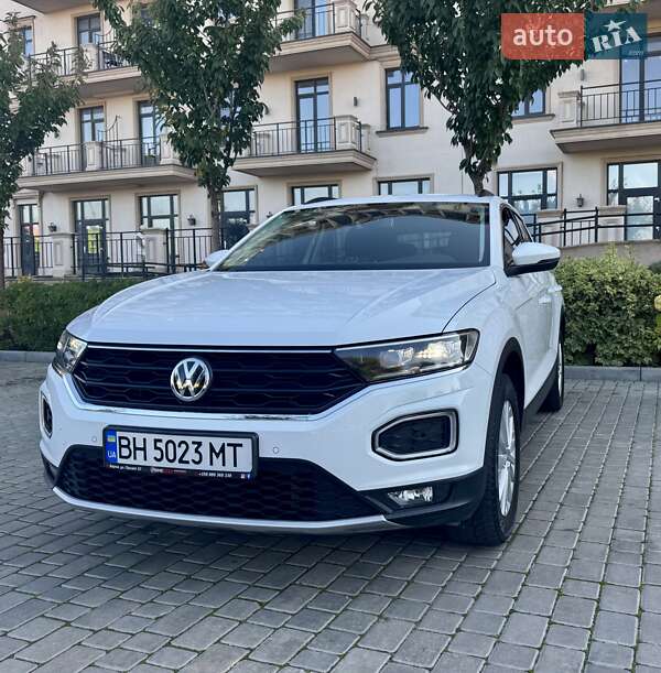Внедорожник / Кроссовер Volkswagen T-Roc 2019 в Одессе