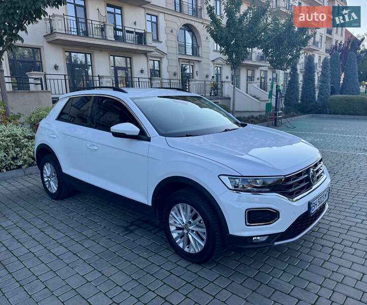 Внедорожник / Кроссовер Volkswagen T-Roc 2019 в Одессе