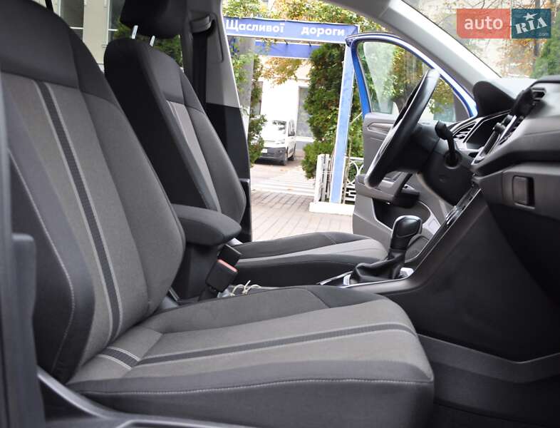 Внедорожник / Кроссовер Volkswagen T-Roc 2019 в Одессе фото 22 Внедорожник / Кроссовер Volkswagen T-Roc 2019 в Одессе