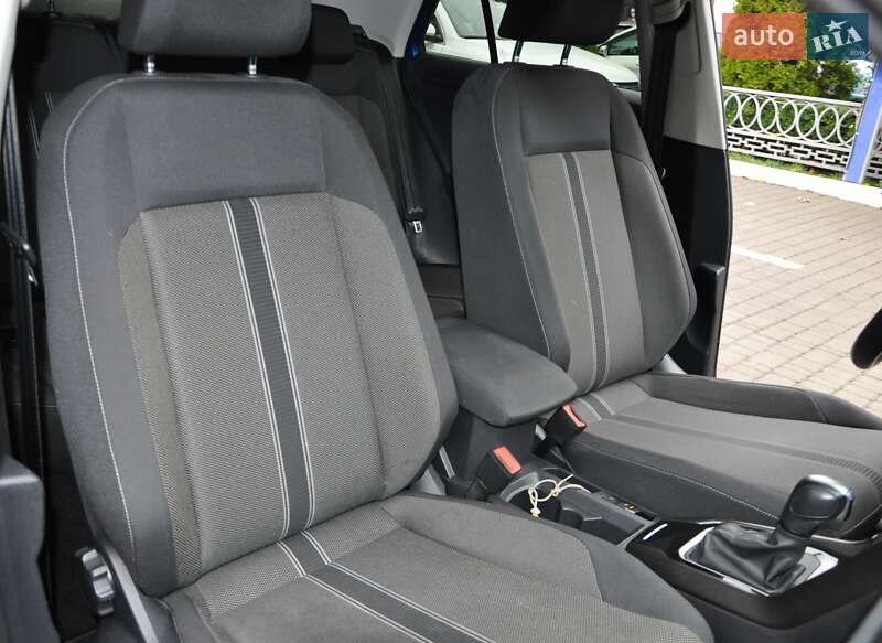 Внедорожник / Кроссовер Volkswagen T-Roc 2019 в Одессе фото 23 Внедорожник / Кроссовер Volkswagen T-Roc 2019 в Одессе