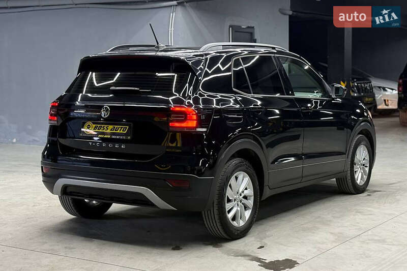 Позашляховик / Кросовер Volkswagen T-Roc 2020 в Чернівцях фото 6 Позашляховик / Кросовер Volkswagen T-Roc 2020 в Чернівцях