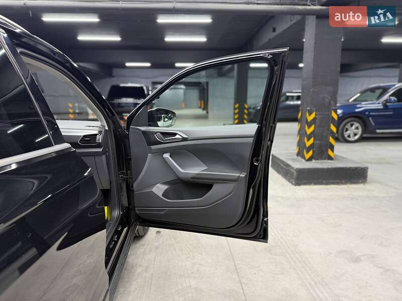 Позашляховик / Кросовер Volkswagen T-Roc 2020 в Чернівцях фото 20 Позашляховик / Кросовер Volkswagen T-Roc 2020 в Чернівцях