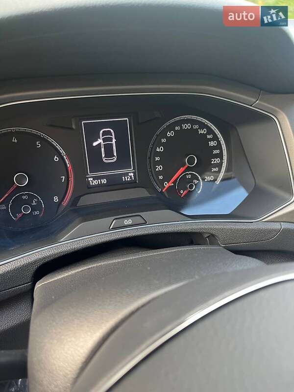 Внедорожник / Кроссовер Volkswagen T-Roc 2021 в Киеве