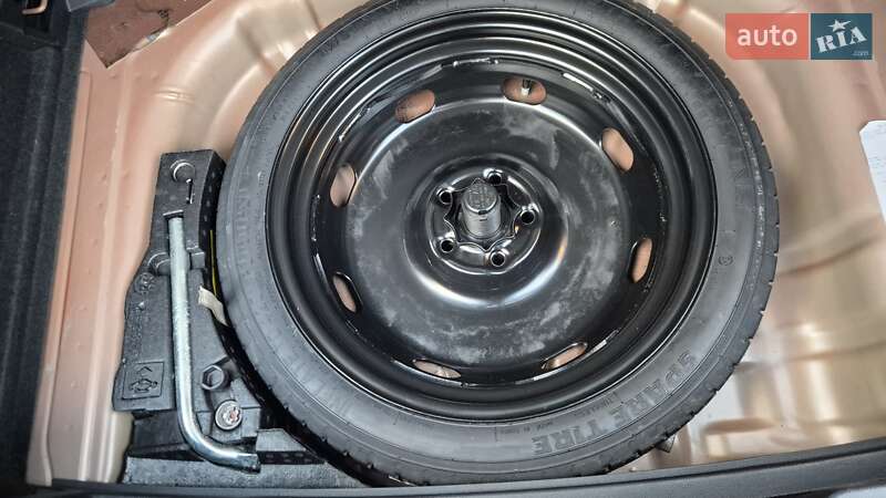 Внедорожник / Кроссовер Volkswagen T-Roc 2020 в Киеве