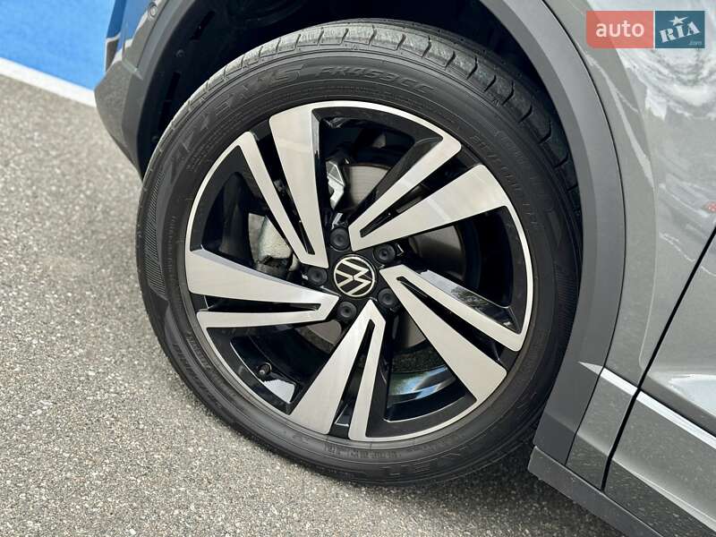 Позашляховик / Кросовер Volkswagen T-Roc 2024 в Києві фото 31 Позашляховик / Кросовер Volkswagen T-Roc 2024 в Києві