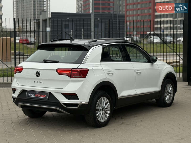 Внедорожник / Кроссовер Volkswagen T-Roc 2021 в Киеве