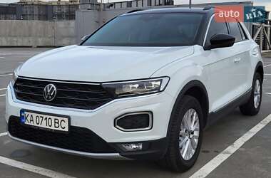 Позашляховик / Кросовер Volkswagen T-Roc 2020 в Києві