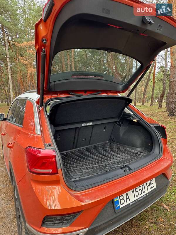 Внедорожник / Кроссовер Volkswagen T-Roc 2020 в Кропивницком