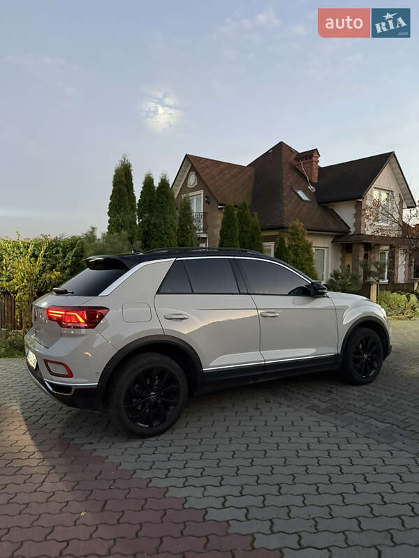 Внедорожник / Кроссовер Volkswagen T-Roc 2022 в Черновцах