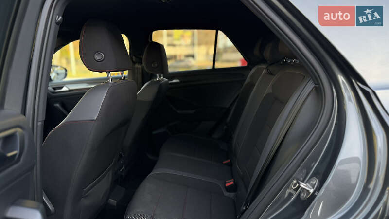 Внедорожник / Кроссовер Volkswagen T-Roc 2021 в Одессе