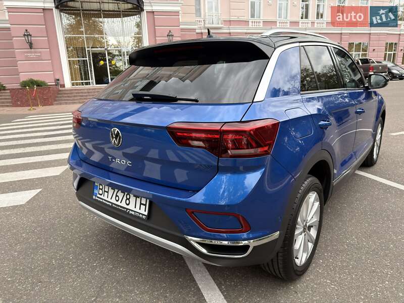 Внедорожник / Кроссовер Volkswagen T-Roc 2022 в Одессе
