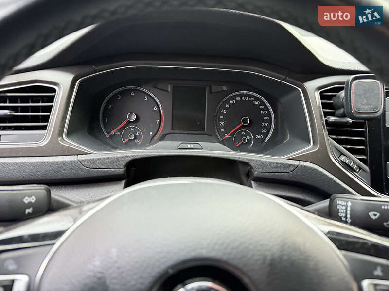 Внедорожник / Кроссовер Volkswagen T-Roc 2019 в Тернополе