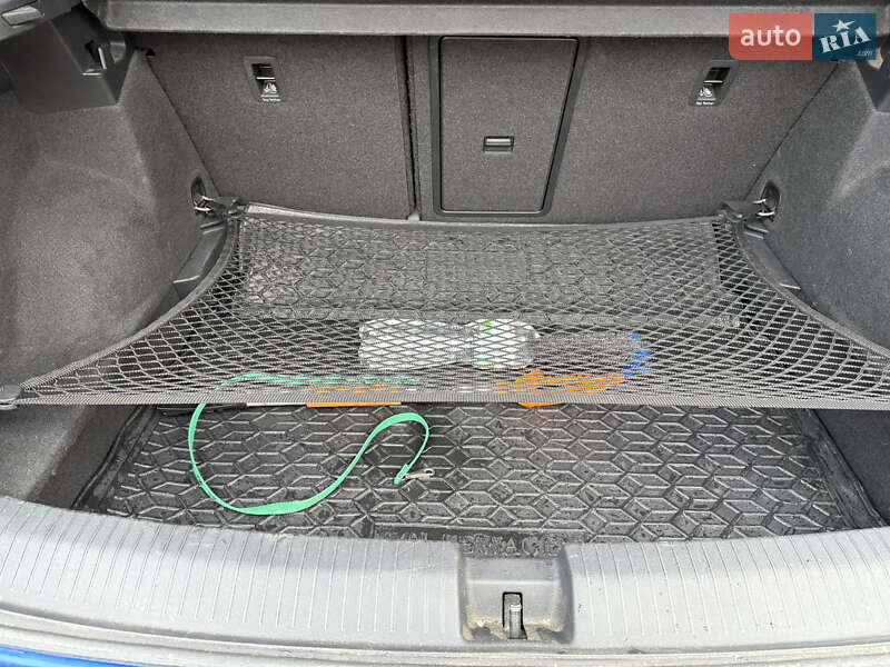 Внедорожник / Кроссовер Volkswagen T-Roc 2019 в Тернополе