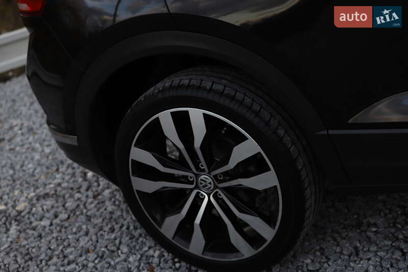 Внедорожник / Кроссовер Volkswagen T-Roc 2019 в Дрогобыче