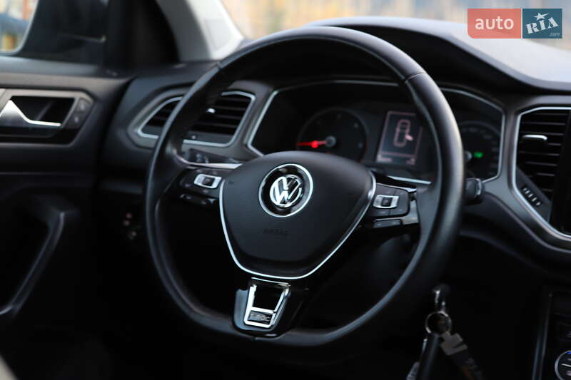 Внедорожник / Кроссовер Volkswagen T-Roc 2019 в Дрогобыче