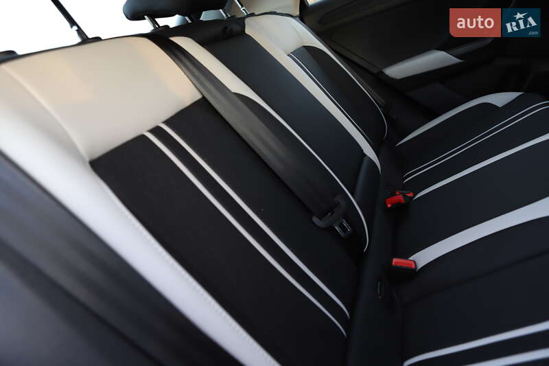 Внедорожник / Кроссовер Volkswagen T-Roc 2019 в Дрогобыче