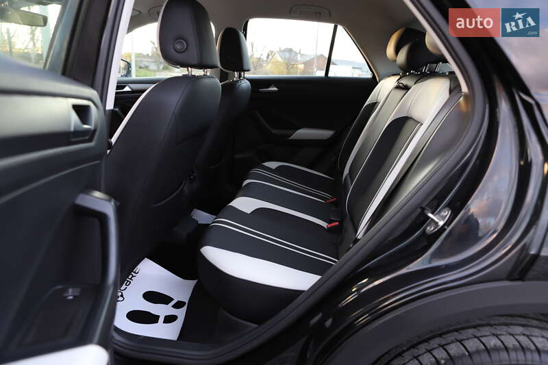 Внедорожник / Кроссовер Volkswagen T-Roc 2019 в Дрогобыче