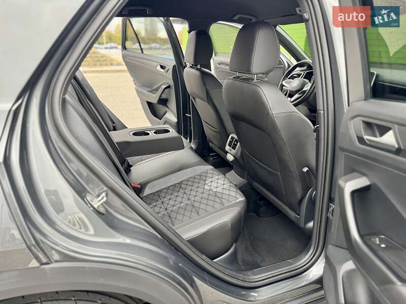 Позашляховик / Кросовер Volkswagen T-Roc 2024 в Києві