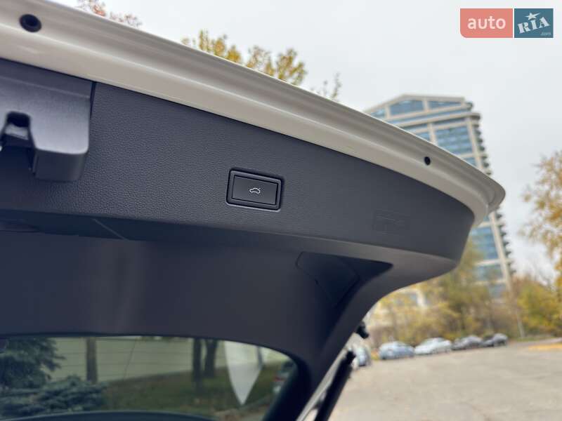 Позашляховик / Кросовер Volkswagen T-Roc 2021 в Дніпрі