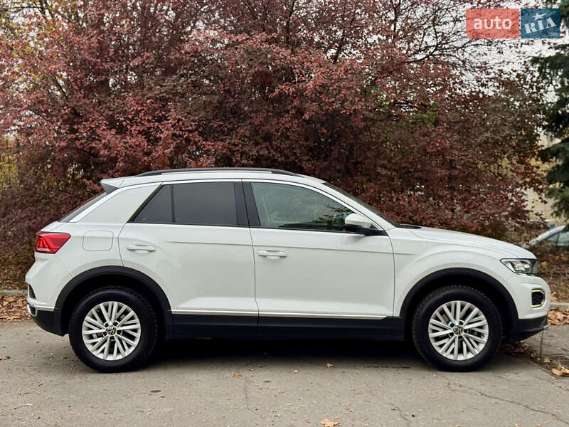 Позашляховик / Кросовер Volkswagen T-Roc 2021 в Дніпрі