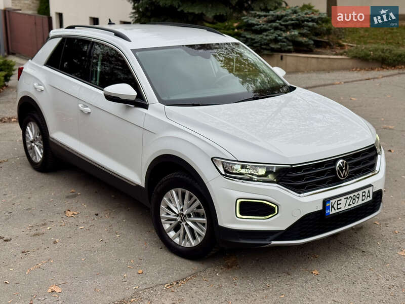 Позашляховик / Кросовер Volkswagen T-Roc 2021 в Дніпрі