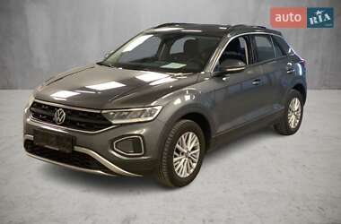Позашляховик / Кросовер Volkswagen T-Roc 2022 в Бережанах