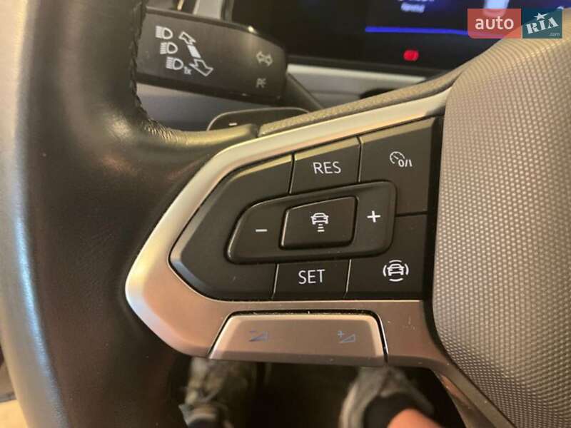 Позашляховик / Кросовер Volkswagen T-Roc 2022 в Бережанах