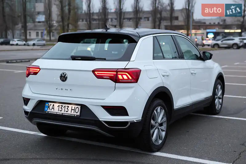 Volkswagen T-Roc 2018 VIN WVGZZZA1ZJV043654 фото оголошення 9 з 85