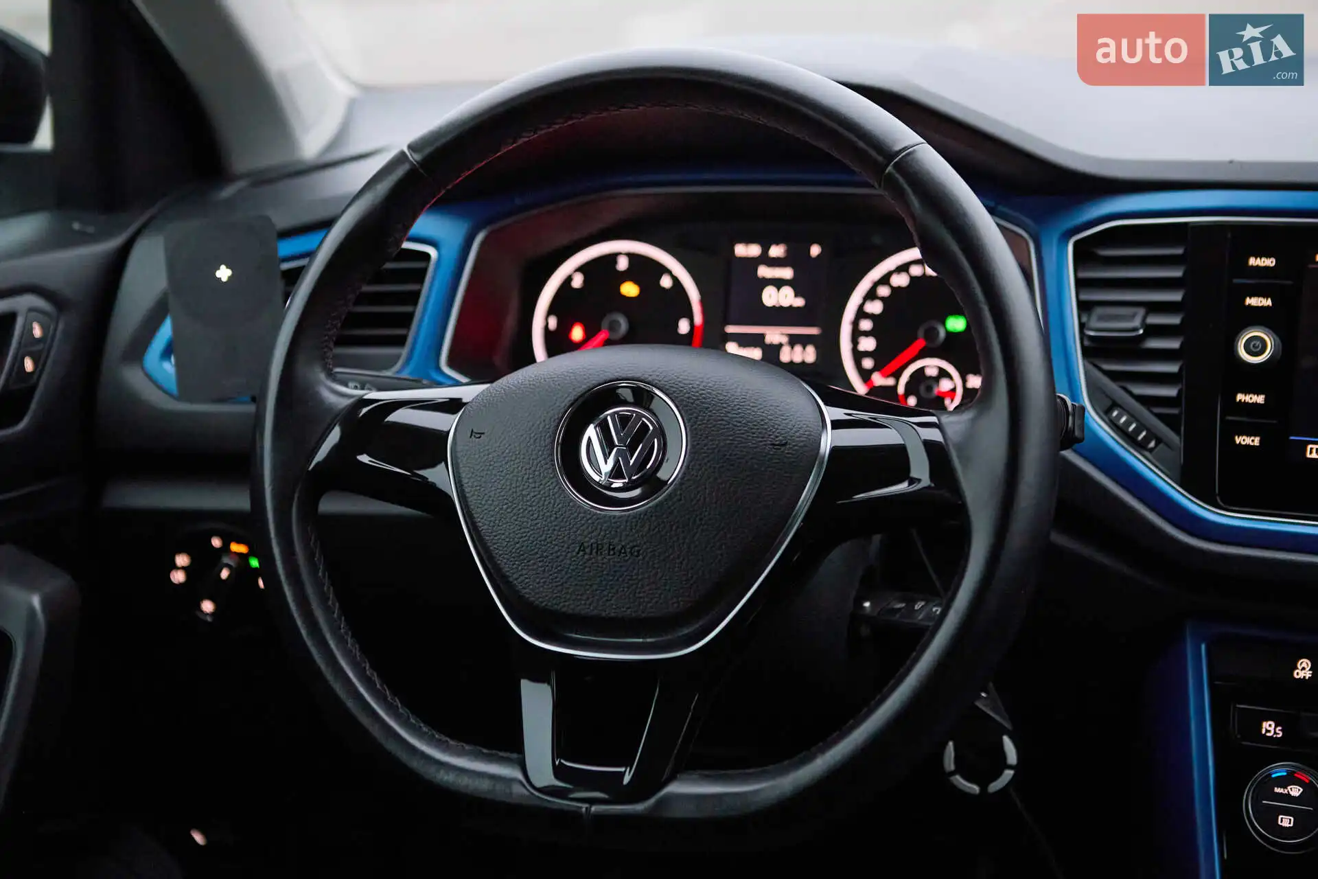 2018 Volkswagen T-Roc - мініатюра 32