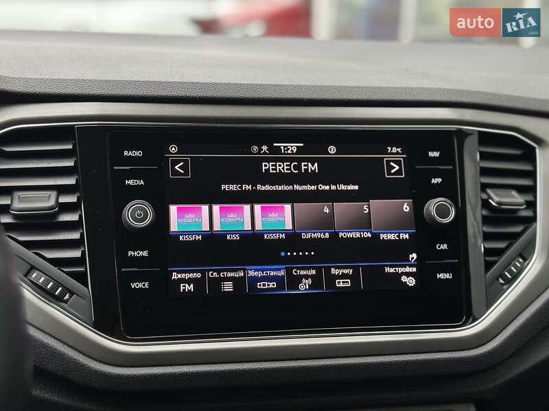 Внедорожник / Кроссовер Volkswagen T-Roc 2021 в Киеве