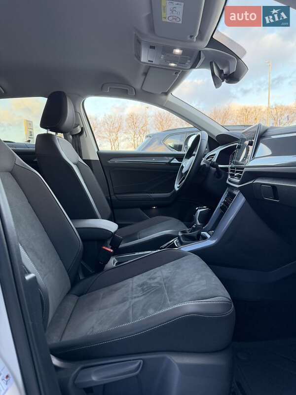 Позашляховик / Кросовер Volkswagen T-Roc 2024 в Києві