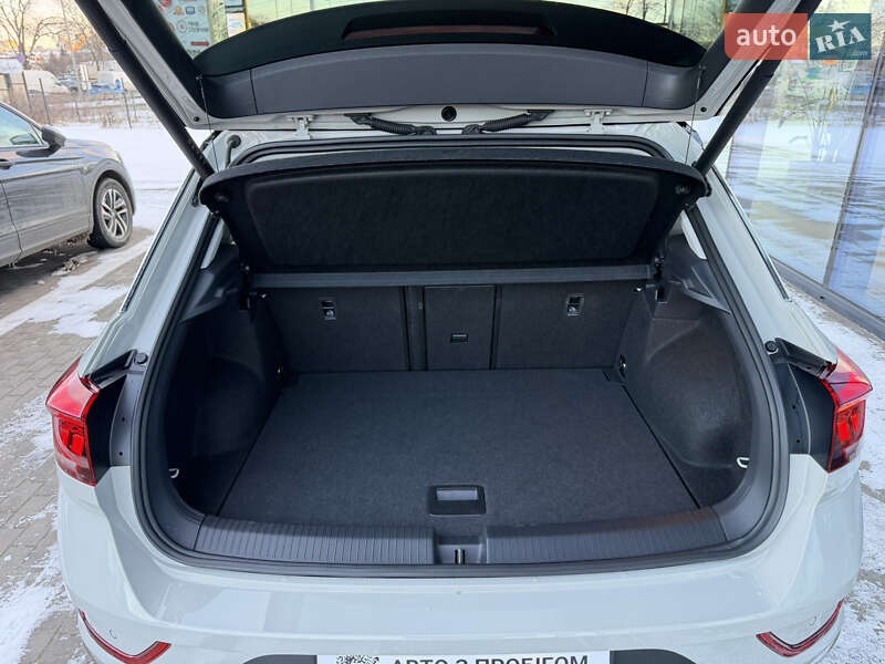 Позашляховик / Кросовер Volkswagen T-Roc 2024 в Києві