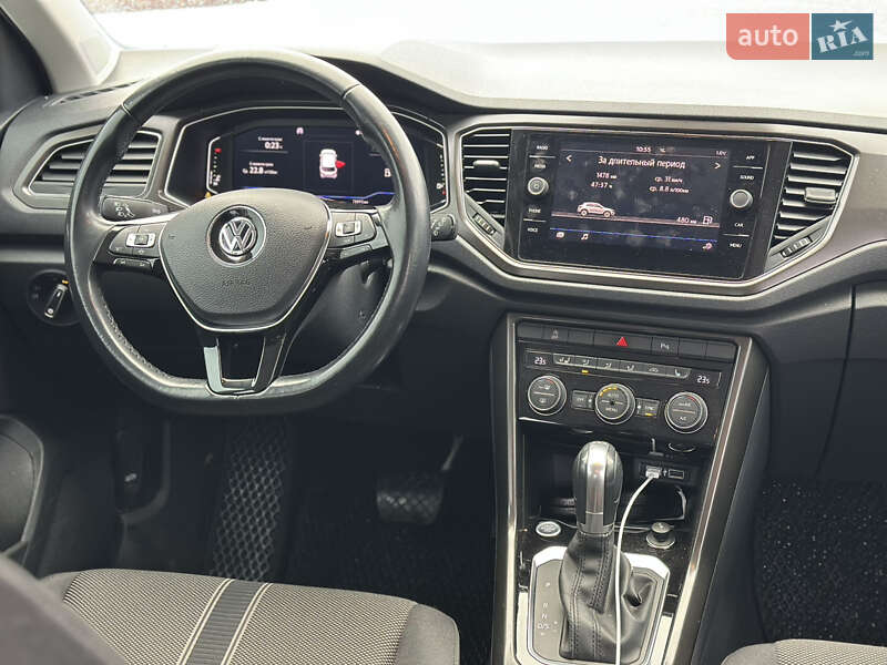 Внедорожник / Кроссовер Volkswagen T-Roc 2019 в Днепре
