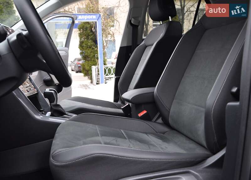 Внедорожник / Кроссовер Volkswagen T-Roc 2023 в Одессе