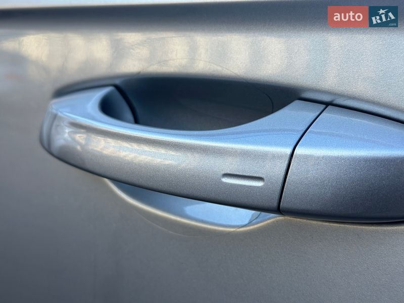 Внедорожник / Кроссовер Volkswagen T-Roc 2023 в Киеве