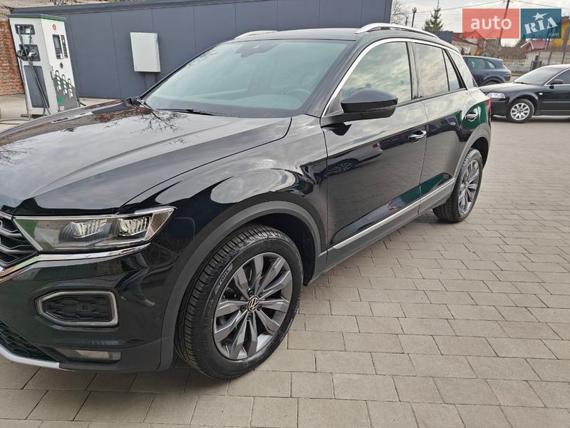 Volkswagen T-Roc 2021