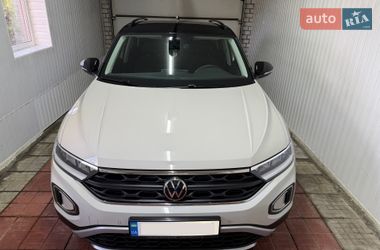 Внедорожник / Кроссовер Volkswagen T-Roc 2025 в Днепре
