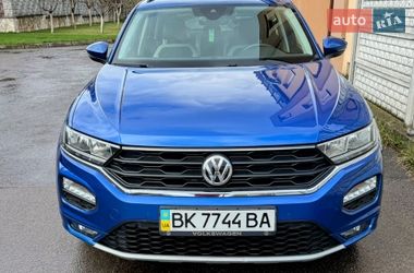 Позашляховик / Кросовер Volkswagen T-Roc 2018 в Рівному