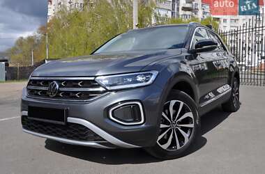 Внедорожник / Кроссовер Volkswagen T-Roc 2023 в Одессе