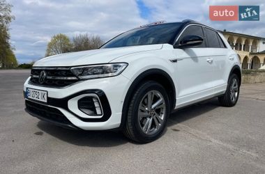 Внедорожник / Кроссовер Volkswagen T-Roc 2023 в Киеве